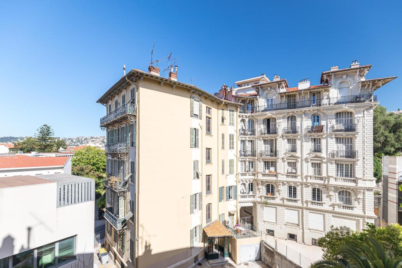 Squared Head-Apartment With Terrace In Niza Exterior foto
