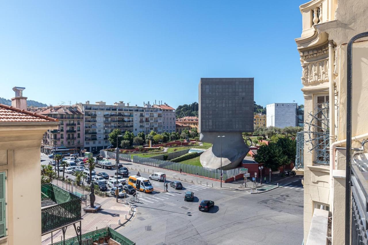 Squared Head-Apartment With Terrace In Niza Exterior foto